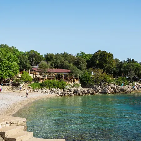 House Retina Дом отдыха Пинезичи